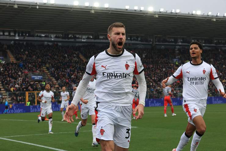 Pavlovic esulta per la rete realizzata al Torino