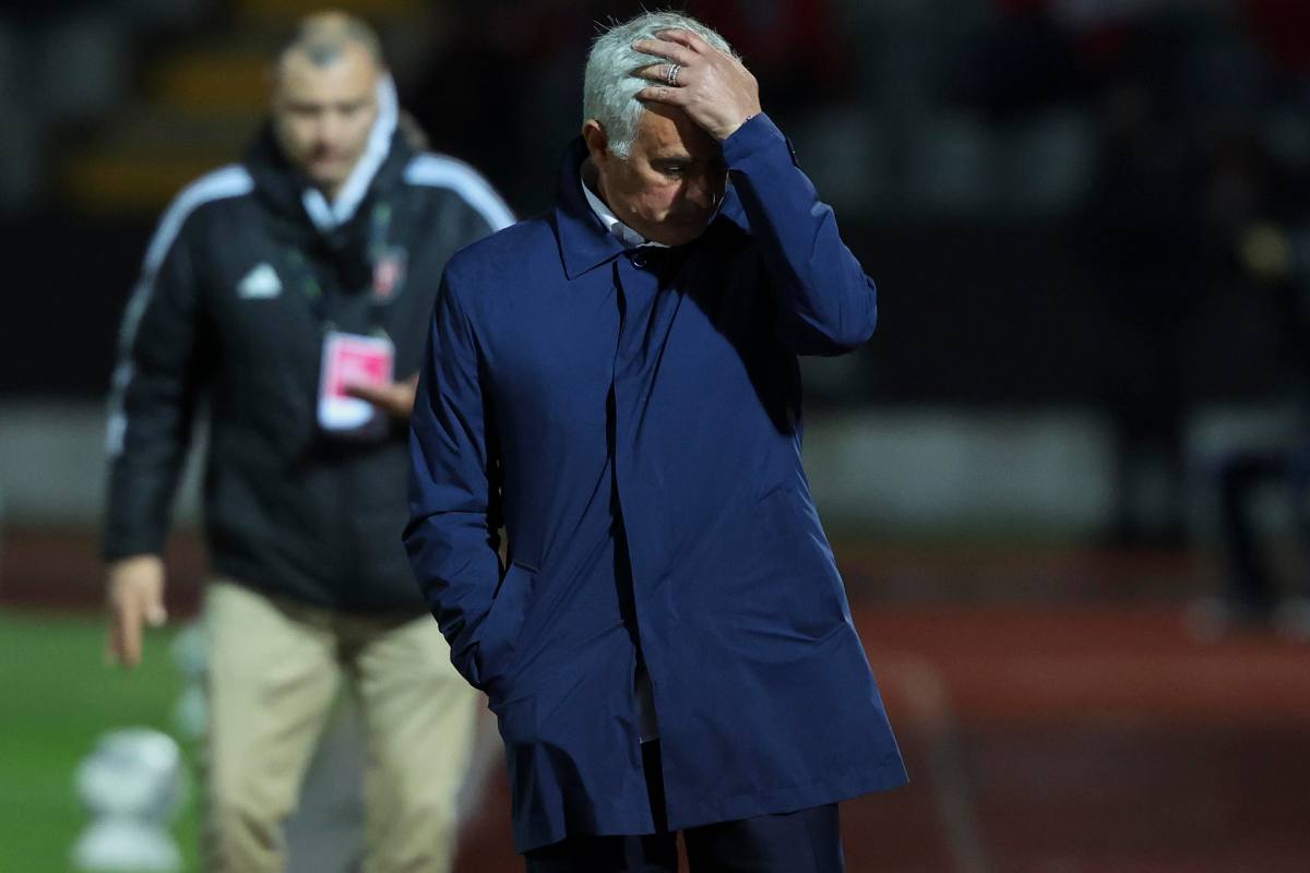 José Mourinho mentre si dispera davanti a una rete subita