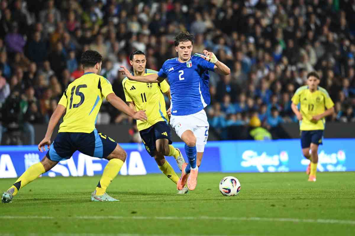 Marco Palestra in azione con maglia della nazionale