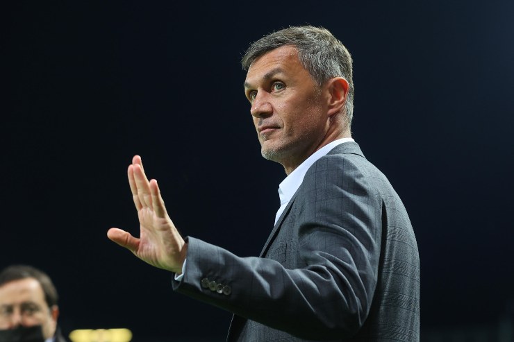 Il grande ex giocatore ed ex dirigente del Milan Paolo Maldini ai tempi in cui era in società