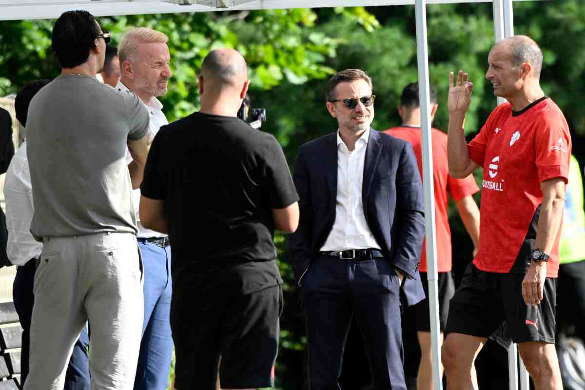 Il Milan al gran completo a Milanello con Tare, Allegri, Ibrahimovic e Furlani