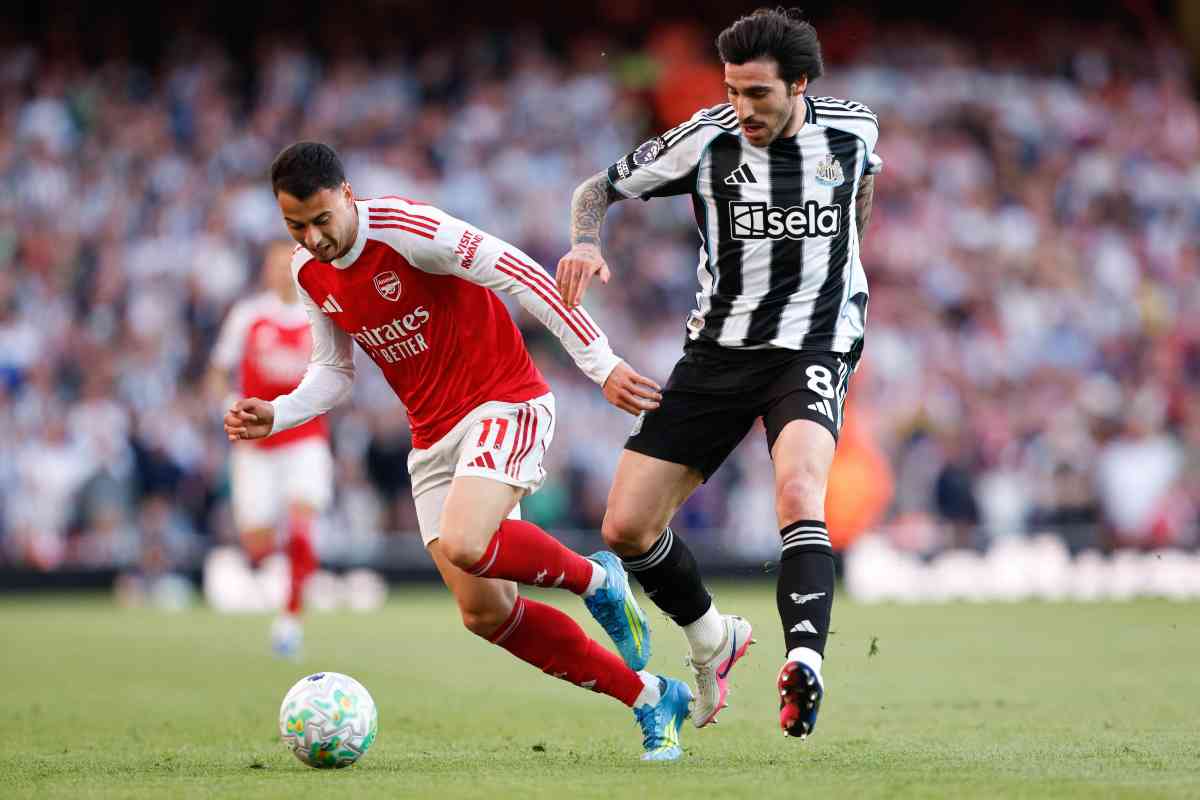 Sandro Tonali durante una gara di Premier col Newcastle