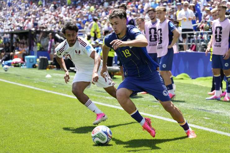  Alajbegovic in azione con la Bosnia ai mondiali