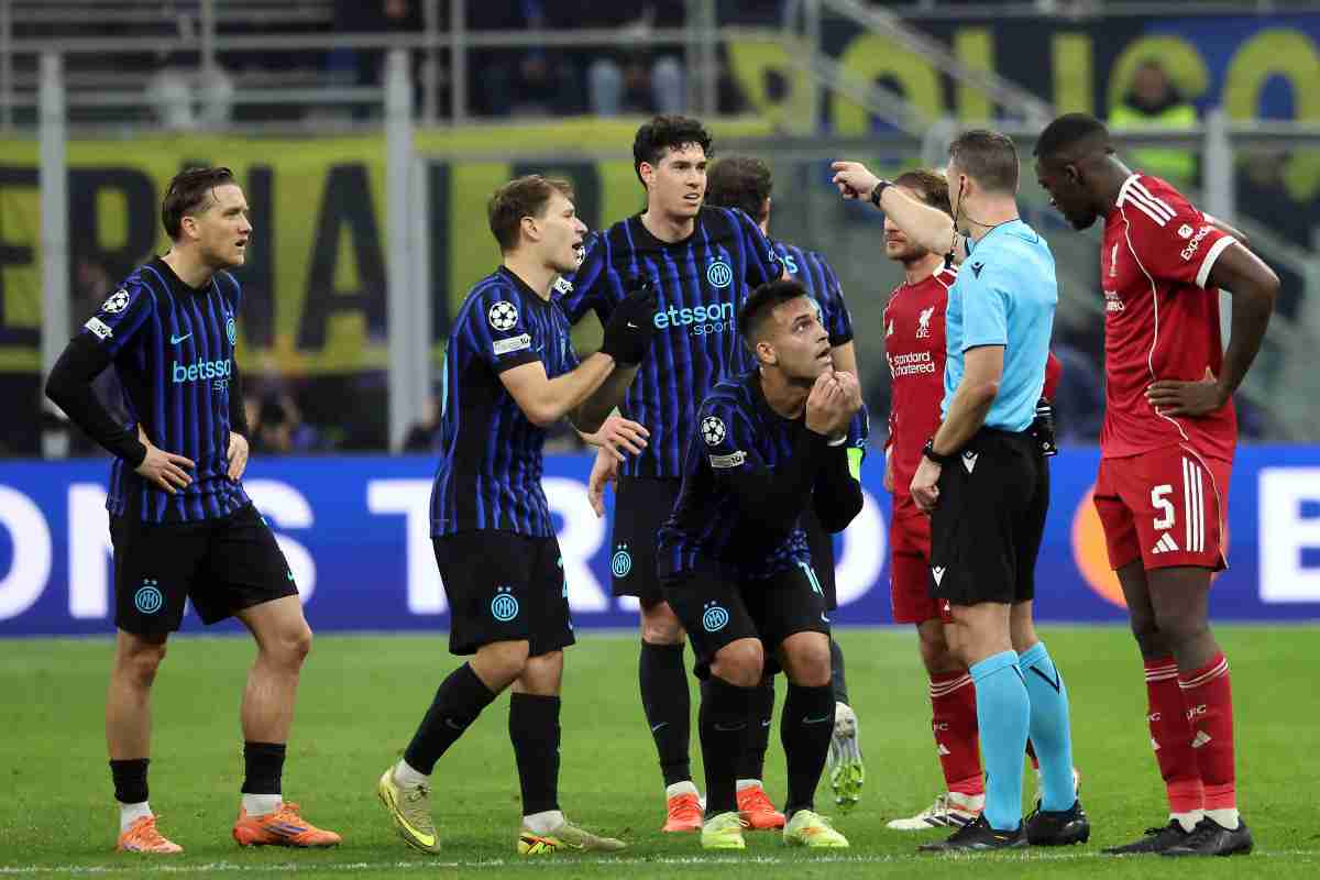 Un momento della gara tra Liverpool e Inter in Champions League