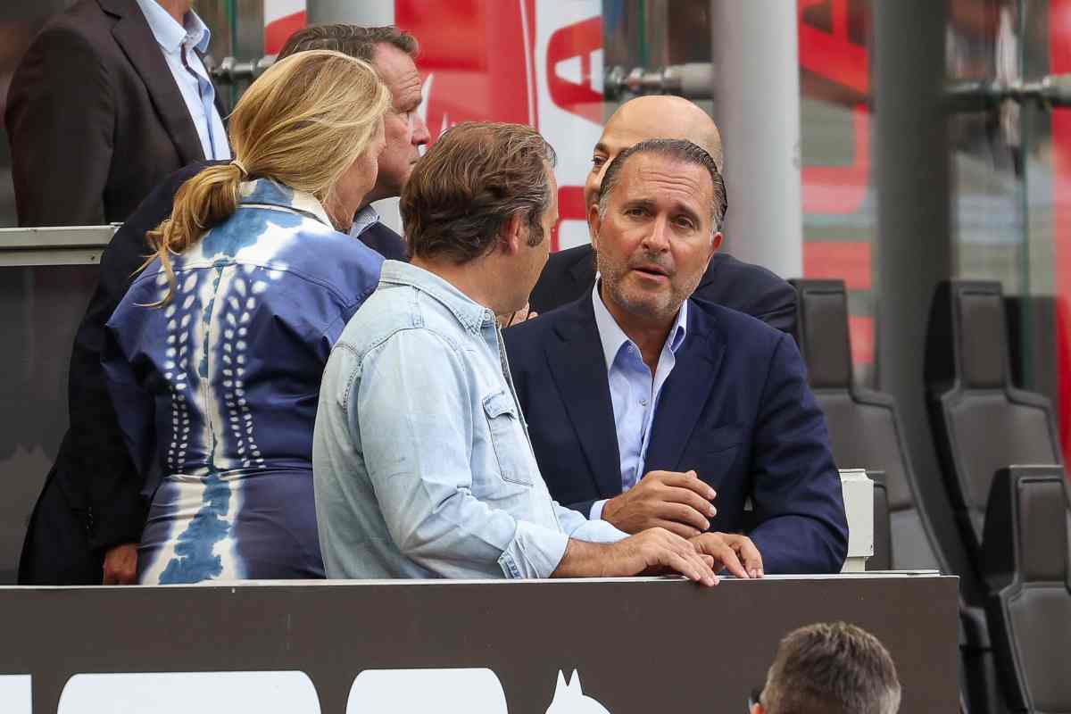 Il presidente del Milan Cardinale mentre è a San Siro