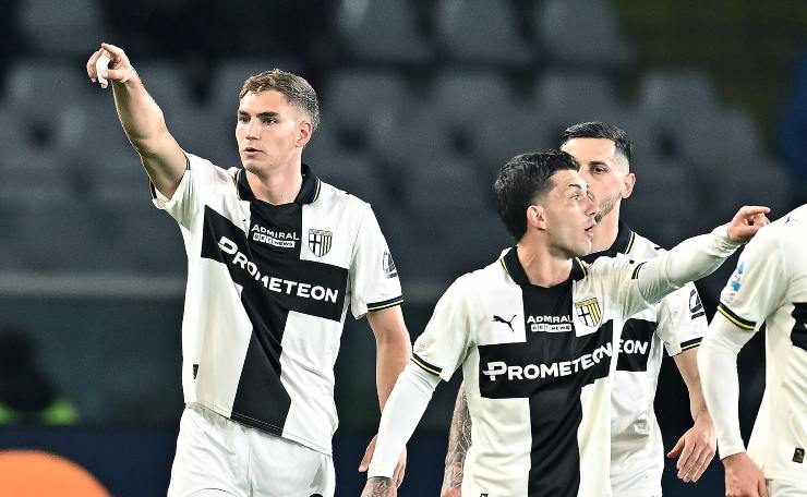 Pellegrino esulta a un gol realizzato durante la gara col Torino