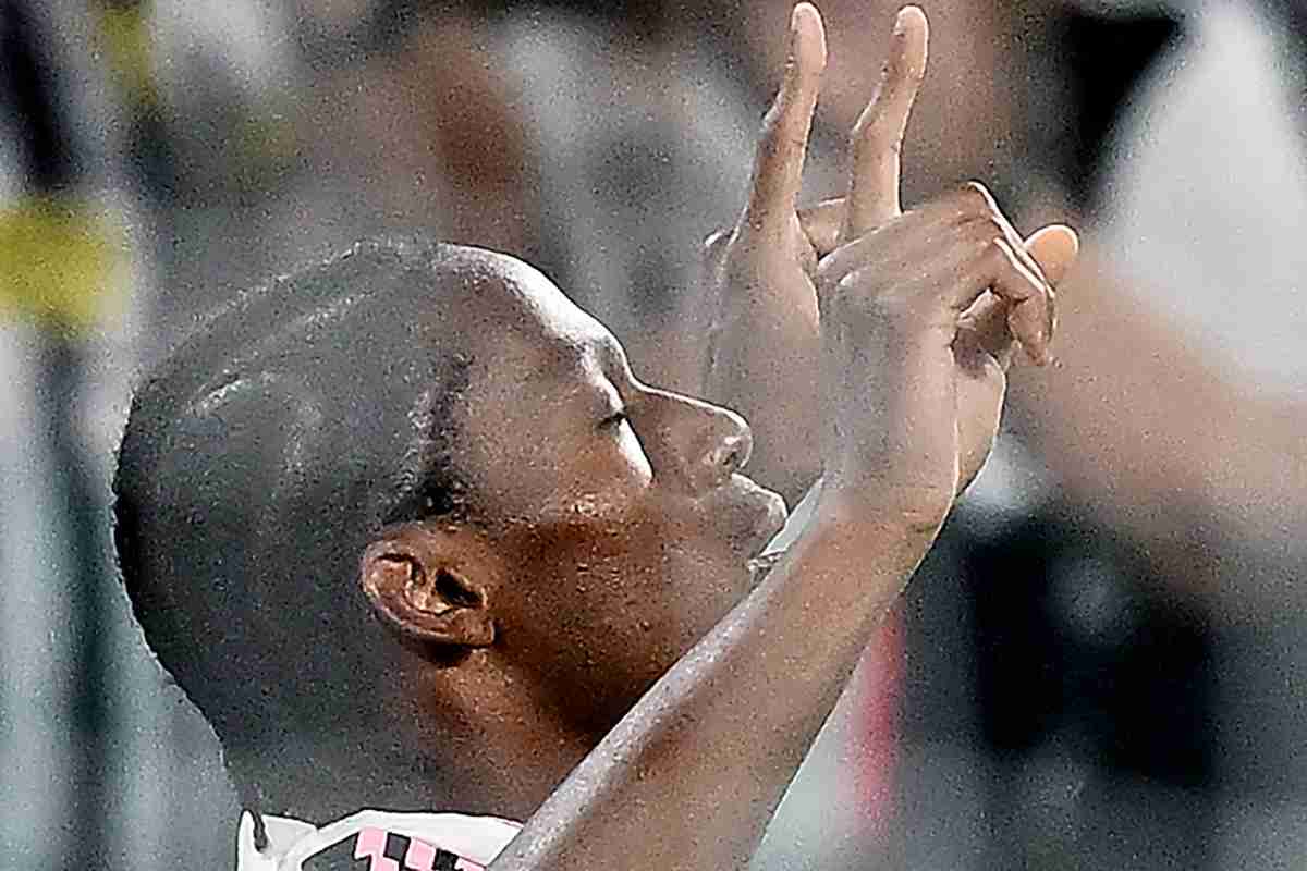 L'attaccante della Juventus David dopo aver segnato un gol