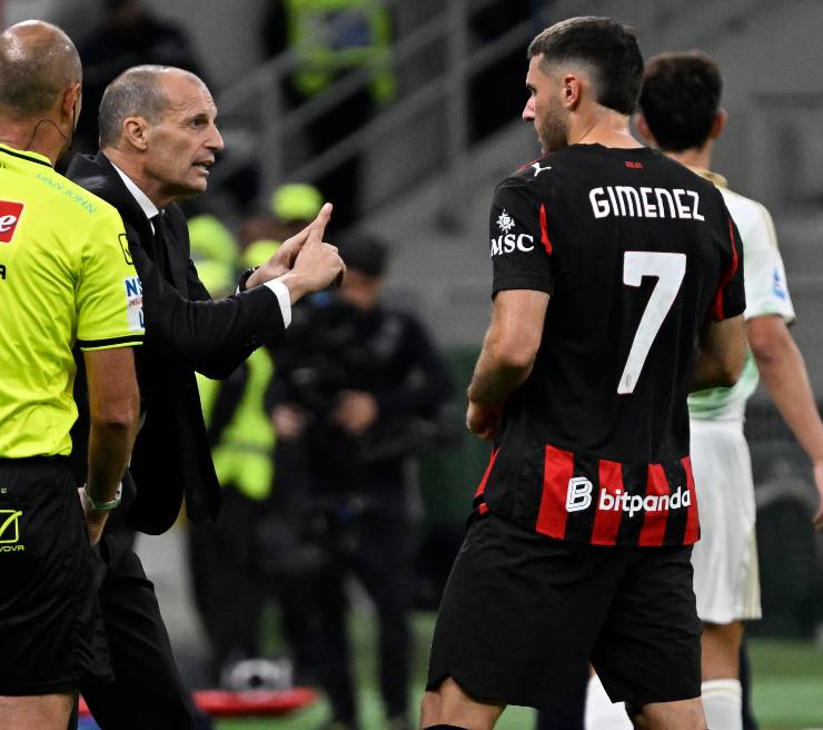 Gimenez mentre parla con Allegri prima di una gara