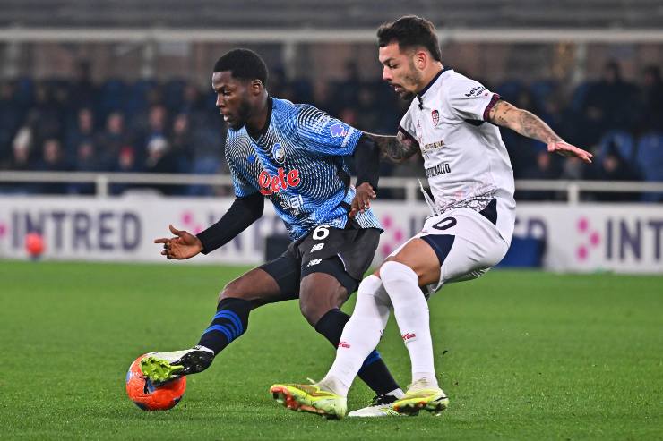Musah mentre cerca di contrastare un avversario