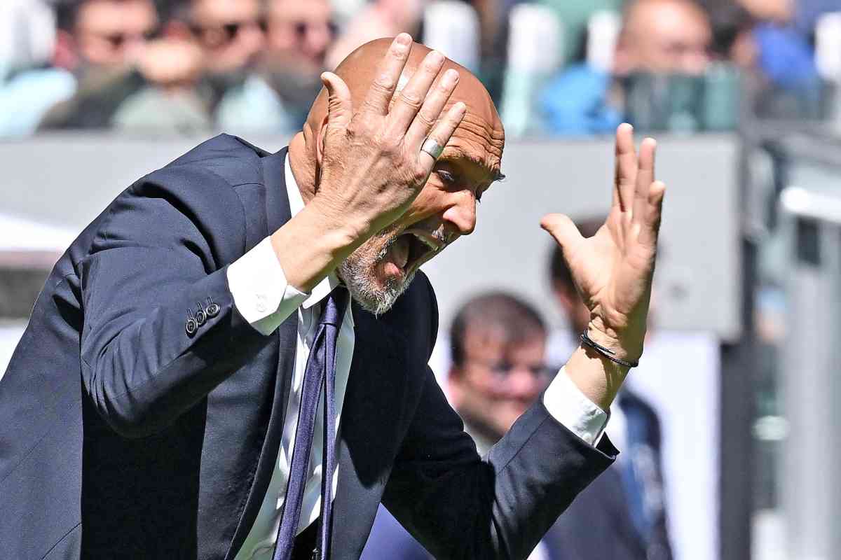 Luciano Spalletti mentre si arrabbia con i suoi giocatori