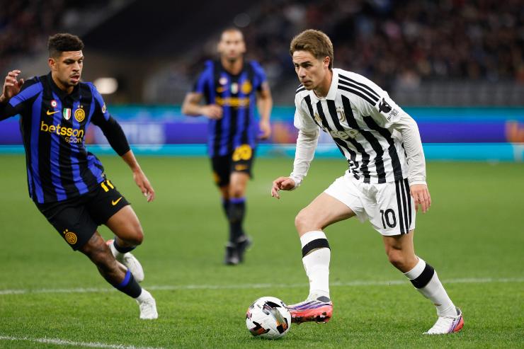Kenan Yildiz durante l'amichevole con l'Inter 