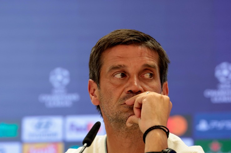 Chivu dirante la conferenza stampa pre-real Madrid