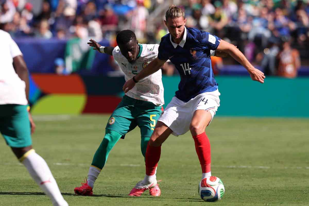 Adrien Rabiot mentre gioca con la sua nazionale