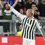 Woltemade che esulta dopo il gol al Nec
