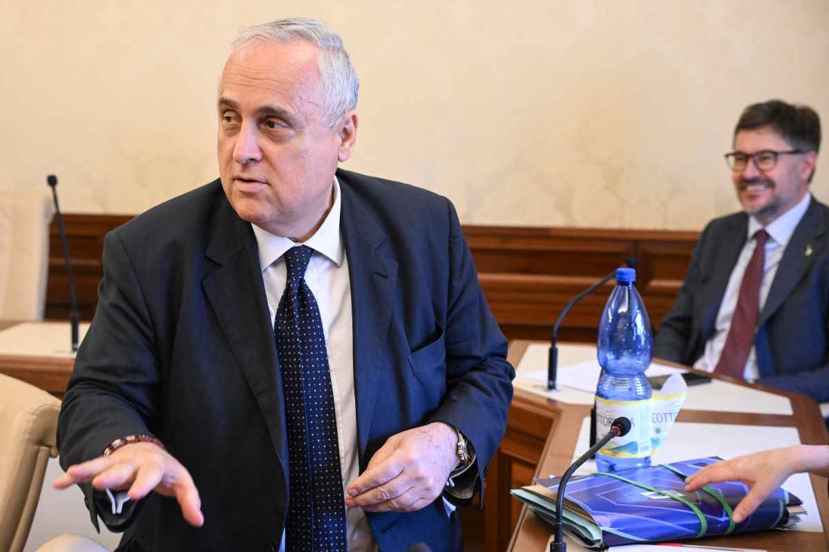 Il presidente Claudio Lotito durante un evento al Senato
