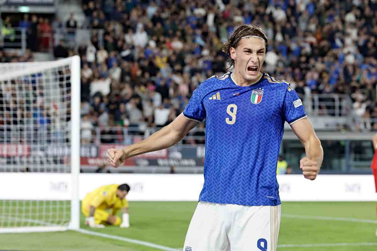 Pio Esposito mentre esulta dopo il gol alla Turchia